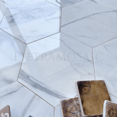 10-hexagon_calacatta_oro_marble_polished-mosaic